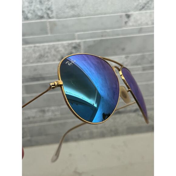 Ray-Ban Unisex Gold Blue Aviator Sunglasses RB3025 112/17 58-14 Light Scratches - Picture 2 of 7
